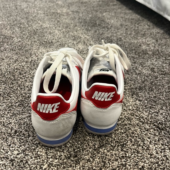 Nike Cortez Shoes - Picture 2 of 4